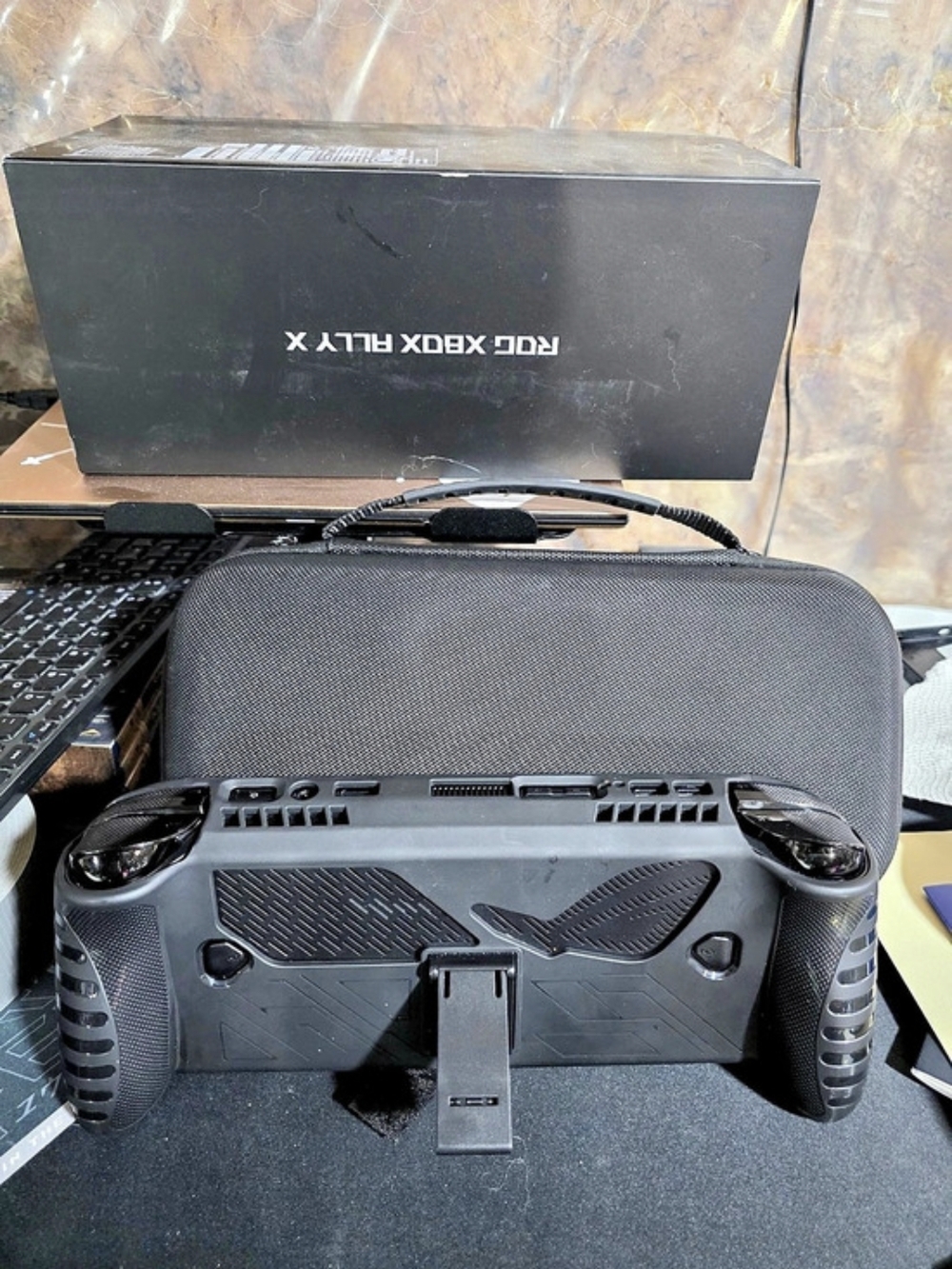 ASUS ROG Ally X Handheld Gaming Console $962 - Picture 4 of 5
